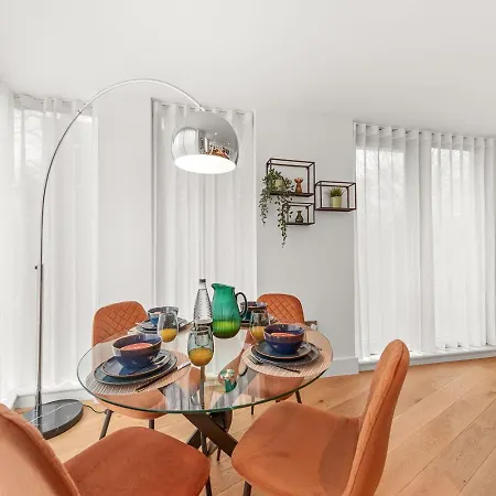 Atlas House Three *