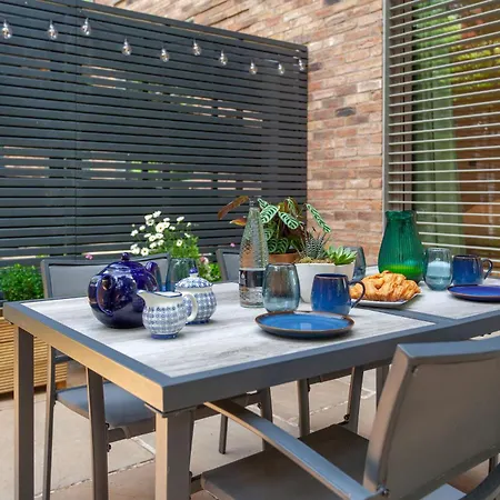 Atlas House Three * Harrogate