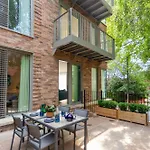 Διαμέρισμα Atlas House Three