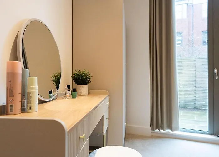 Atlas House Three Apartment *