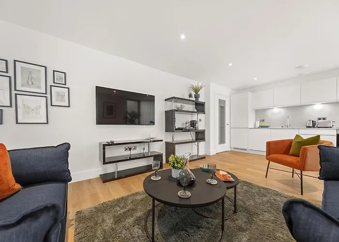 Atlas House Three Apartment *